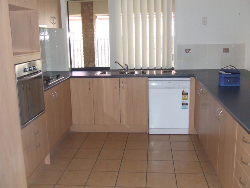 North Lakes QLD 4509