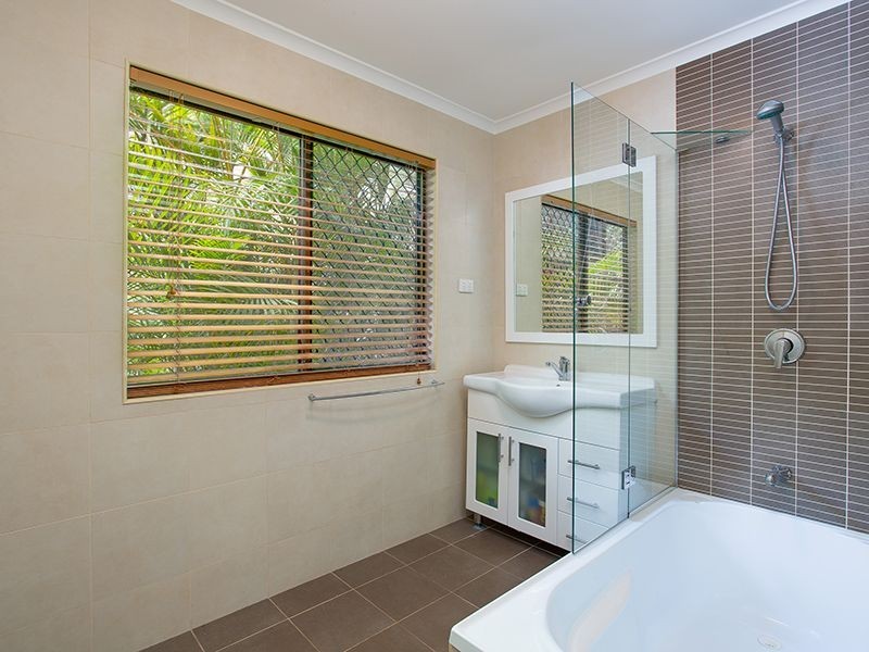 1088 South Pine Road, Everton Park QLD 4053