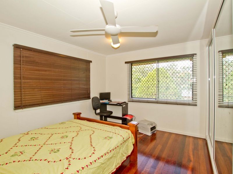 25 Braidwood Street, Everton Park QLD 4053