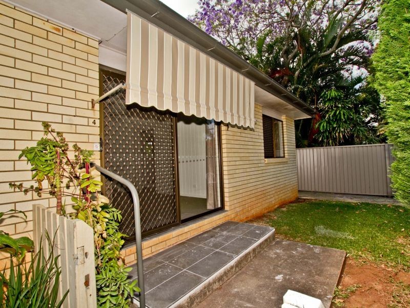 4/30 Grant Street, Redcliffe QLD 4020