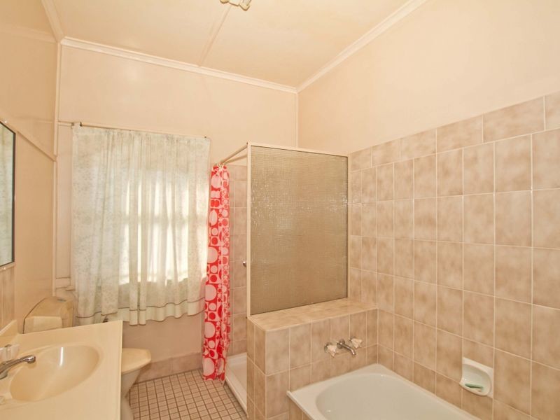 64 Osbourne Street, Mitchelton QLD 4053