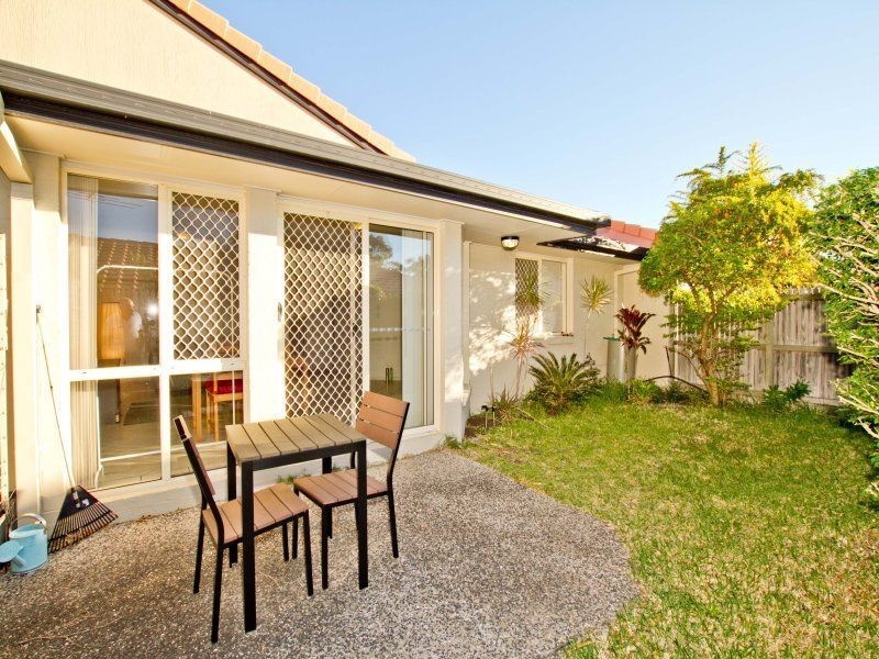 10/2 Russell Street, Everton Park QLD 4053