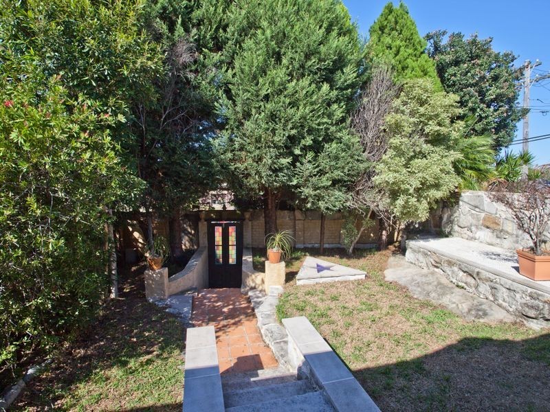 3 Unwin St, Earlwood NSW 2206