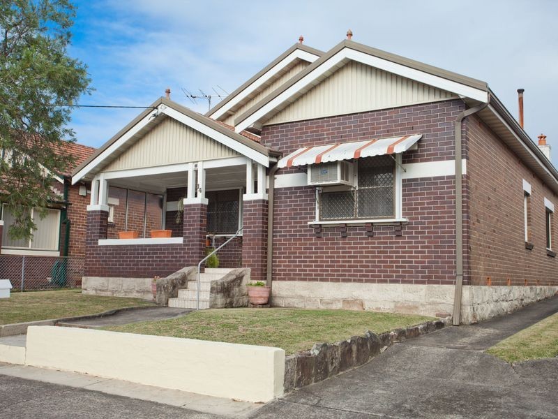 14 Permanent Avenue, Earlwood NSW 2206