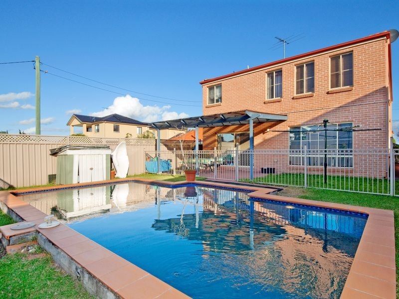 55 Bayview Ave, Earlwood NSW 2206