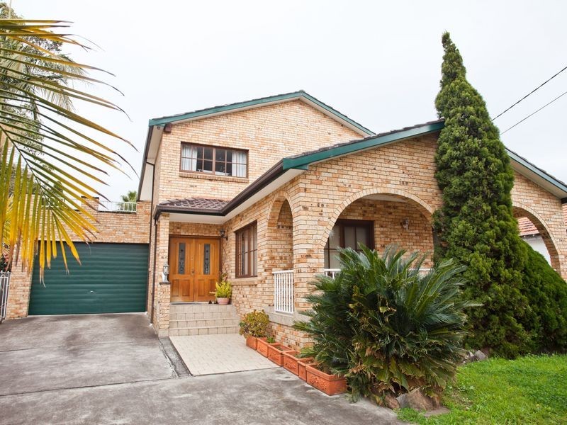 6 Baringa Road, Earlwood NSW 2206
