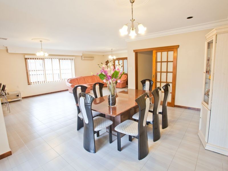 6 Baringa Road, Earlwood NSW 2206