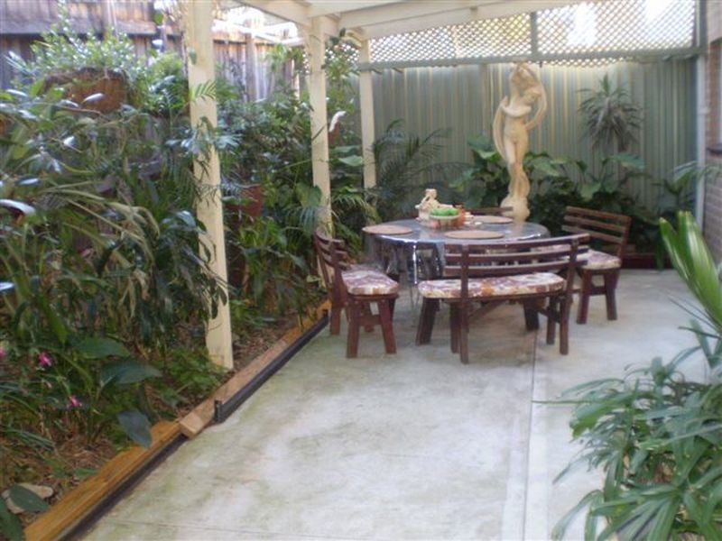 1/13-15 bass Rd, Earlwood NSW 2206