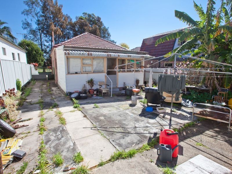10 Karool Ave, Earlwood NSW 2206