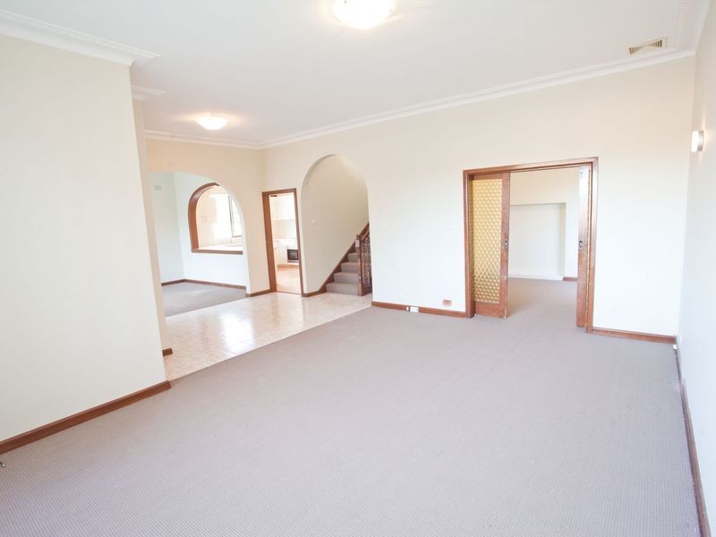 3 Collingwood Avenue, Earlwood NSW 2206