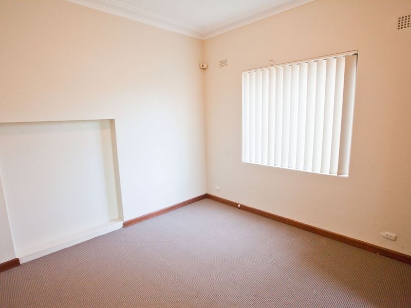 3 Collingwood Avenue, Earlwood NSW 2206