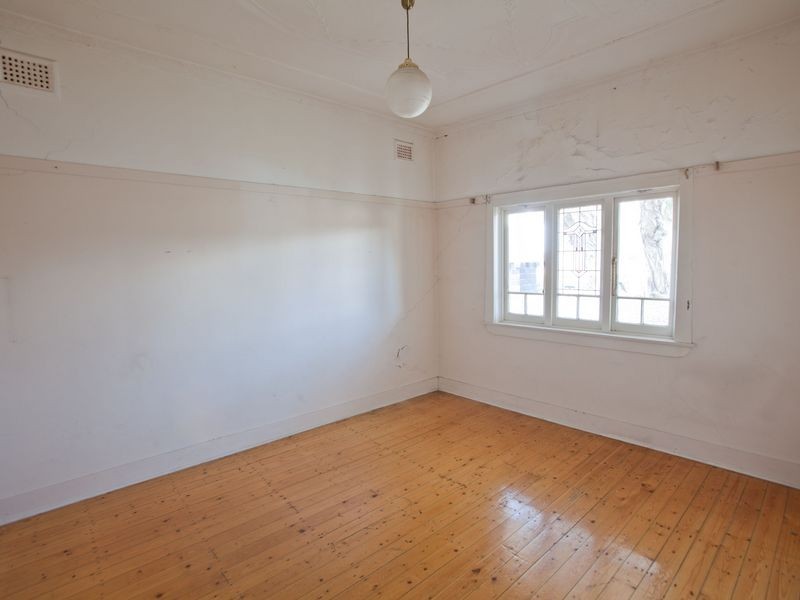 163 Bexley Road, Kingsgrove NSW 2208