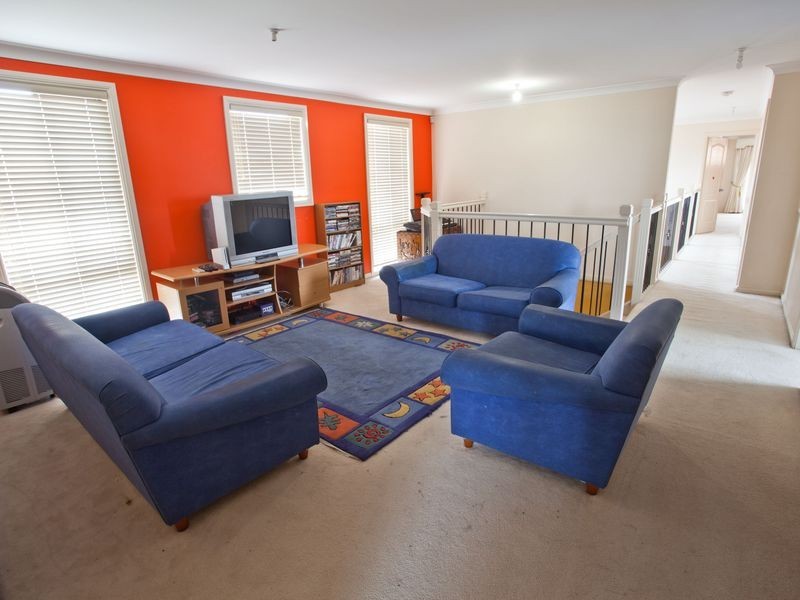 15 Oatley St, Kingsgrove NSW 2208