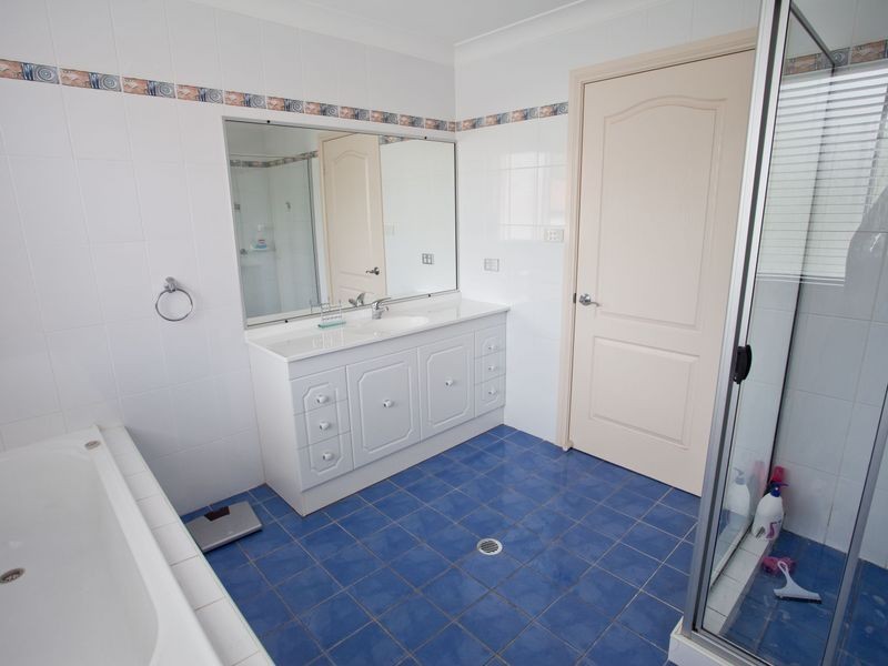 15 Oatley St, Kingsgrove NSW 2208