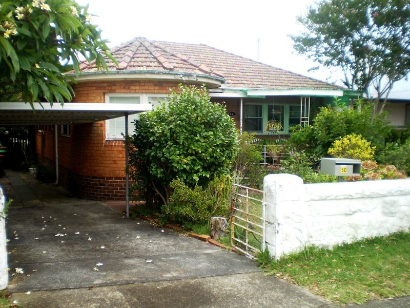 50 Bayview Ave, Earlwood NSW 2206