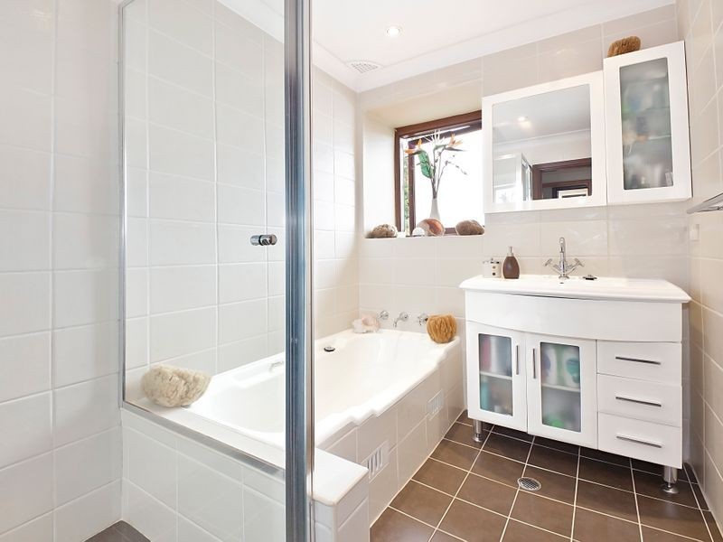 9 Bray Avenue, Earlwood NSW 2206