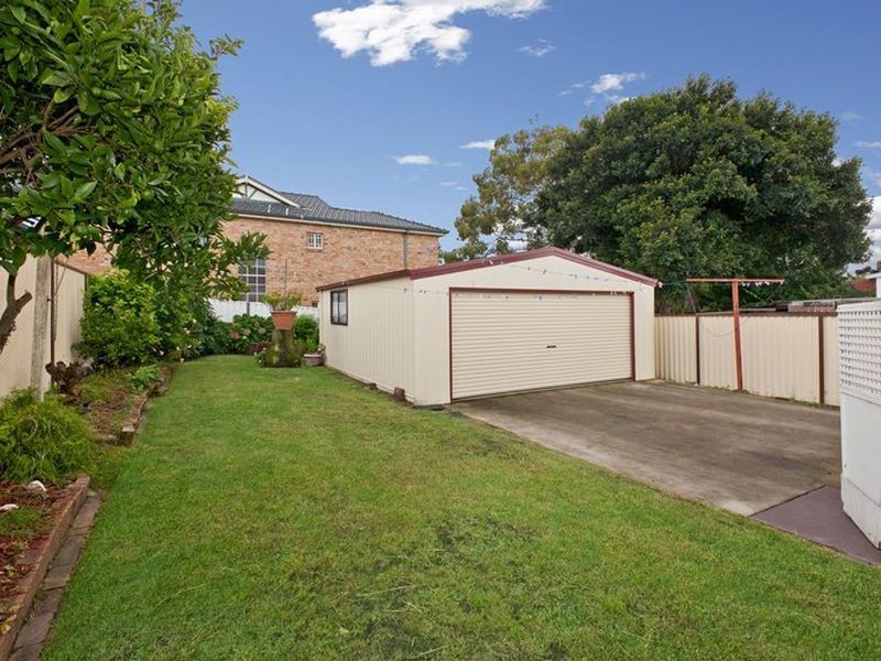 207 William St, Earlwood NSW 2206
