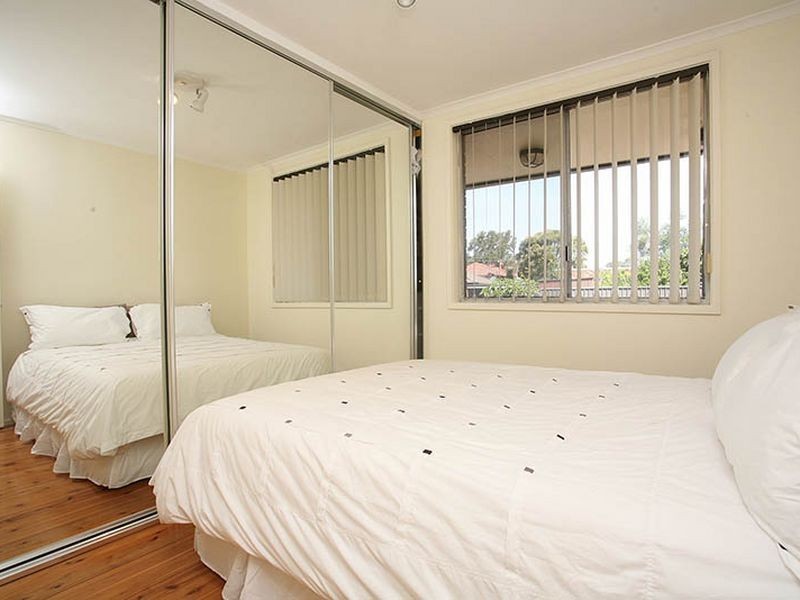 2/48 Flora St, Roselands NSW 2196