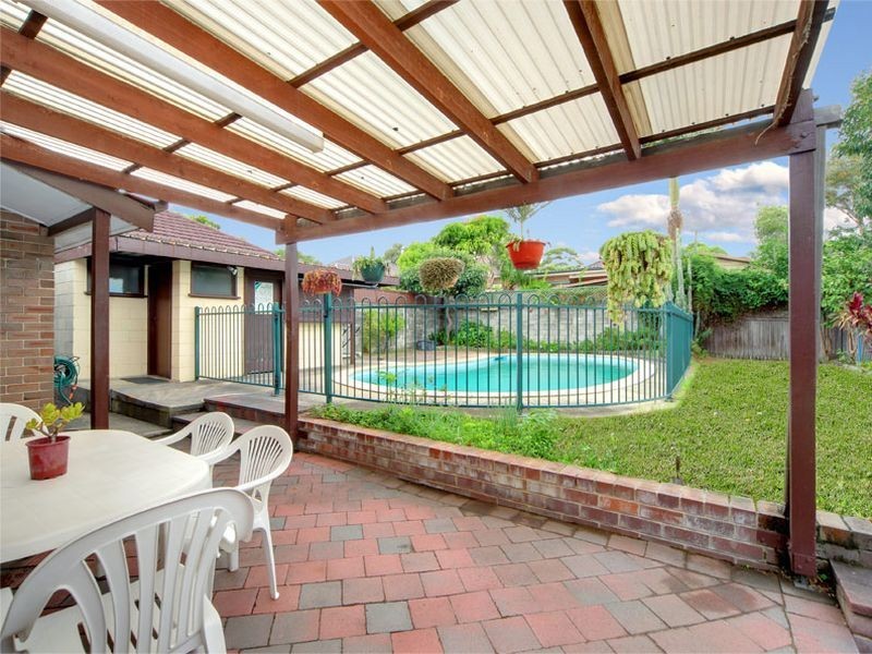 14 Eulabah Ave, Earlwood NSW 2206