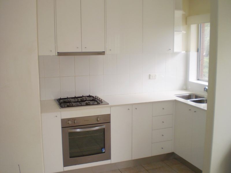 6/6 Kresser Grove, Canterbury NSW 2193