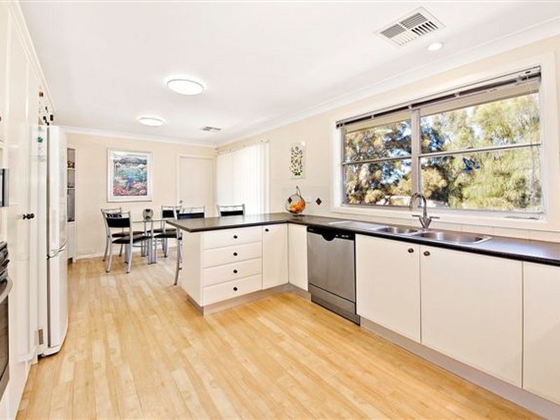 11 Maramba Close, Kingsgrove NSW 2208