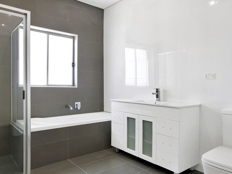 2/30 Pheasant Street, Canterbury NSW 2193