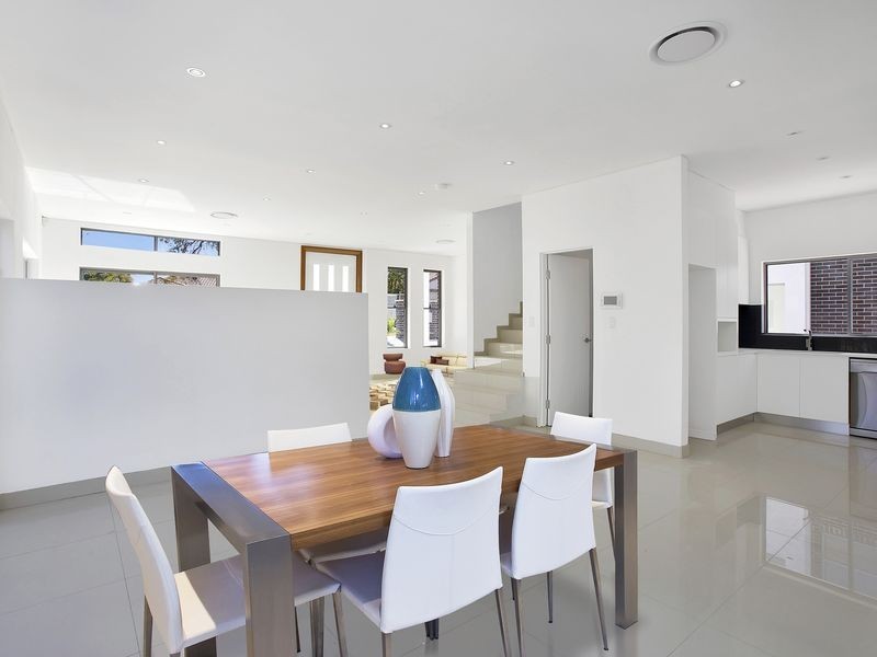 2/30 Pheasant Street, Canterbury NSW 2193