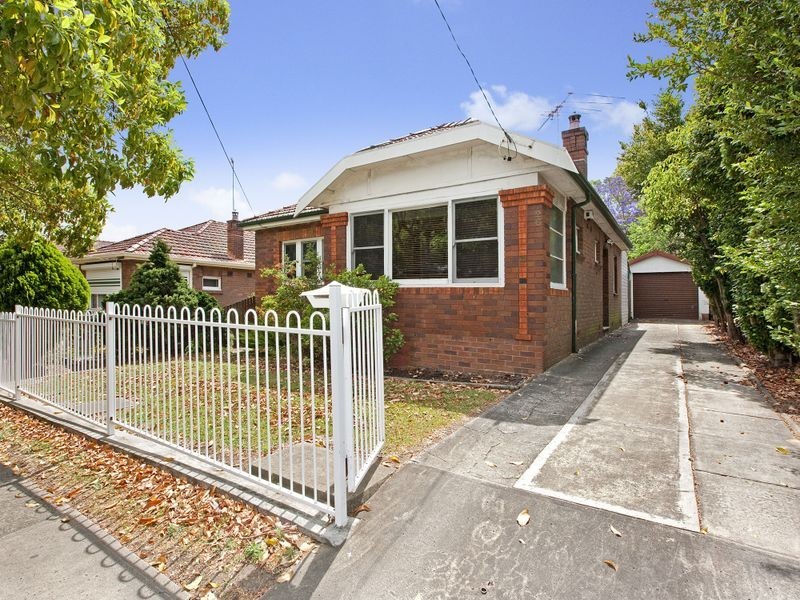 26 Caroline Street, Kingsgrove NSW 2208