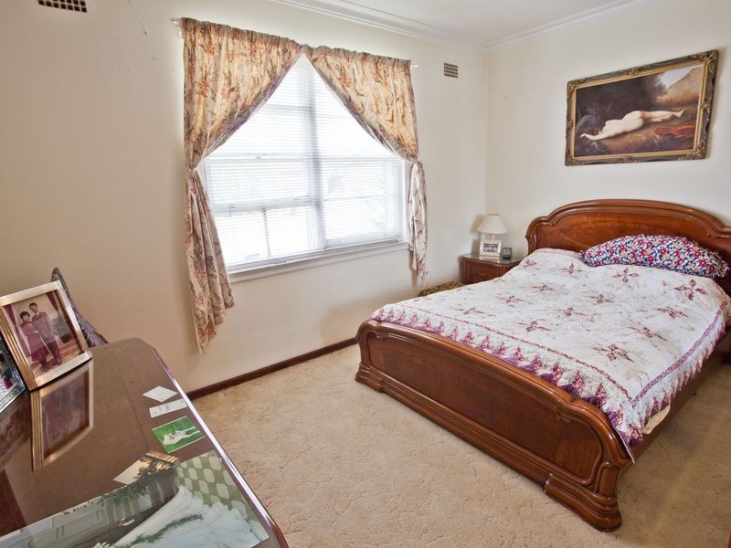 16 Vicliffe Avenue, Campsie NSW 2194