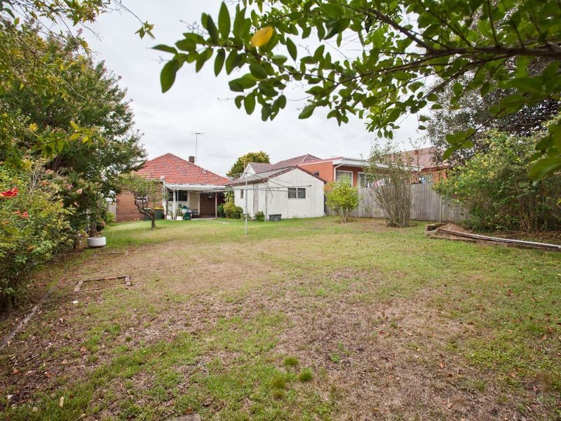 16 Vicliffe Avenue, Campsie NSW 2194