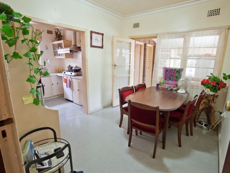 16 Vicliffe Avenue, Campsie NSW 2194