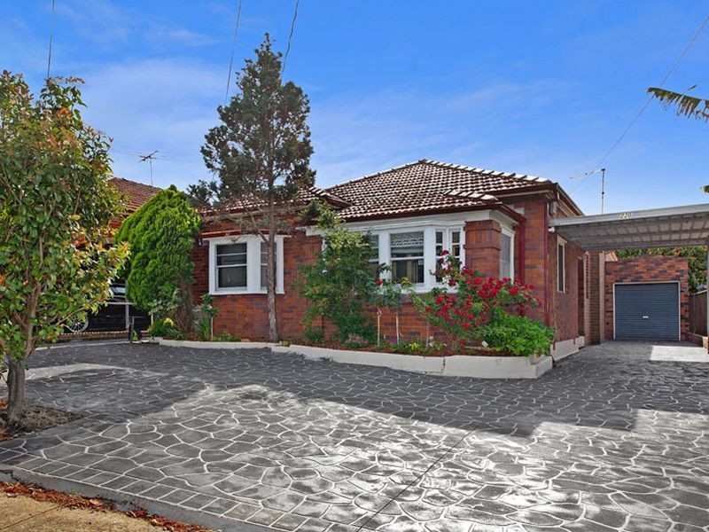 220 Bexley Road, Earlwood NSW 2206