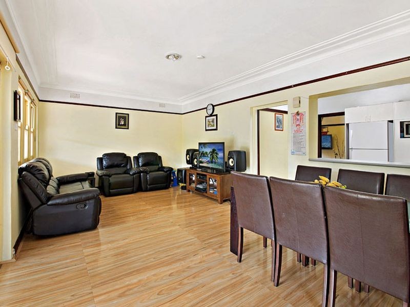 220 Bexley Road, Earlwood NSW 2206