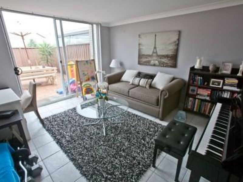 16/3 Bass Road, Earlwood NSW 2206