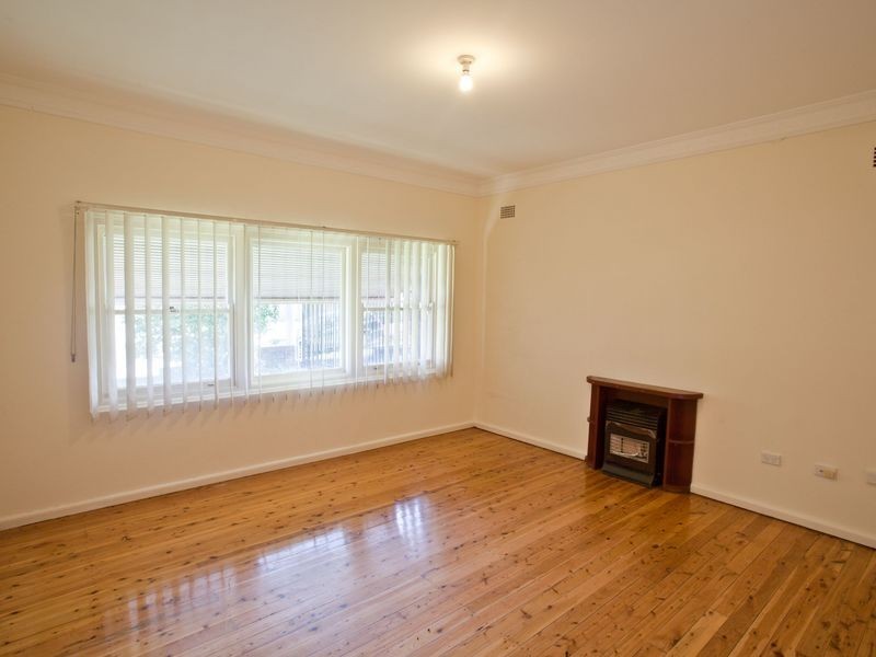 12 Miller Street, Kingsgrove NSW 2208