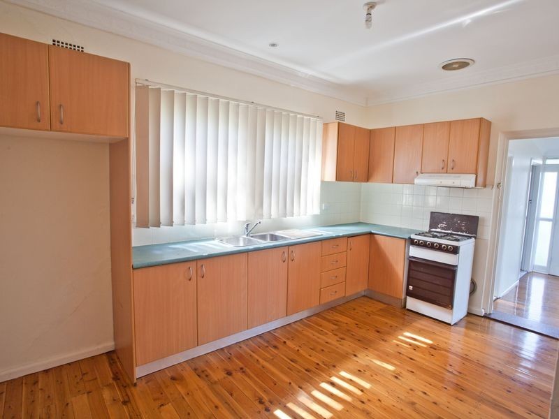 12 Miller Street, Kingsgrove NSW 2208