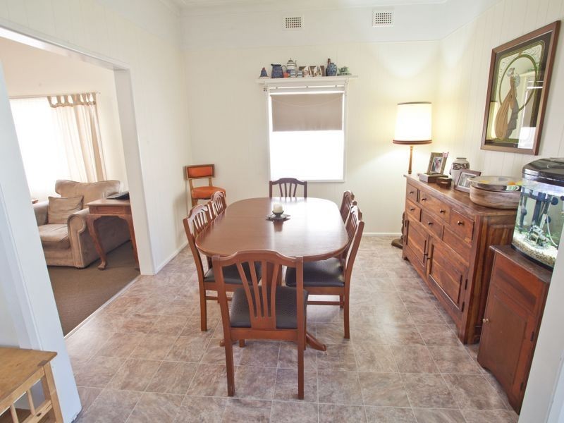 8 Fuller Avenue, Earlwood NSW 2206