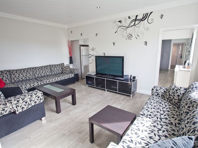 23 Banks Road, Earlwood NSW 2206