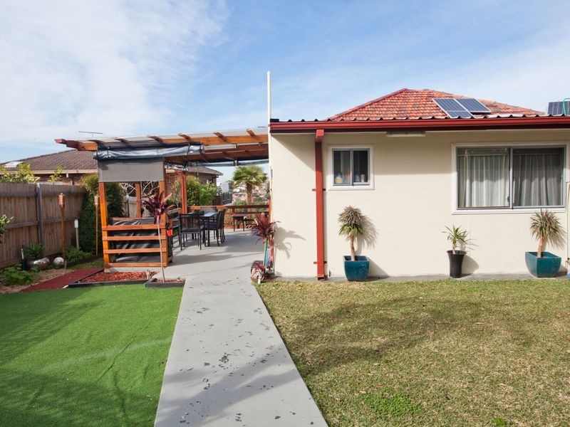 23 Banks Road, Earlwood NSW 2206