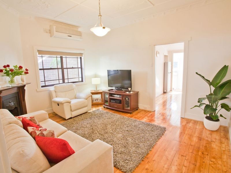 9 Elsie Street, Earlwood NSW 2206