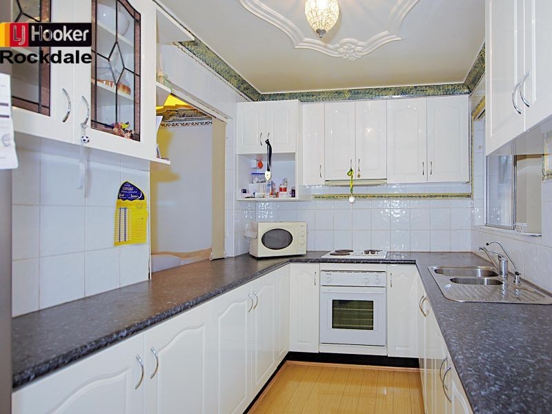 25/36-40 Sir Joseph Banks Street, Bankstown NSW 2200