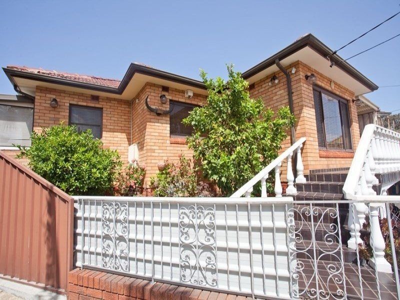 34 Eleanor Avenue, Belmore NSW 2192