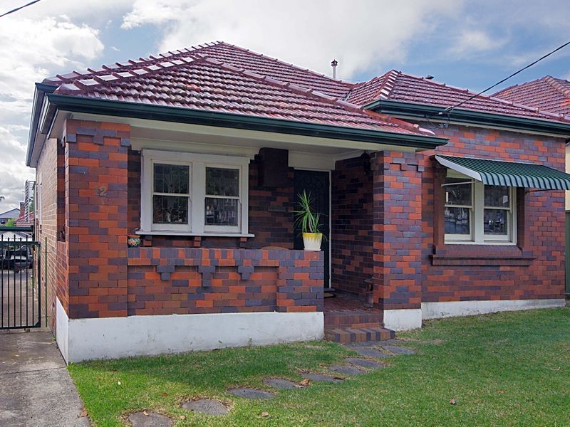 12 Clemton Avenue, Earlwood NSW 2206