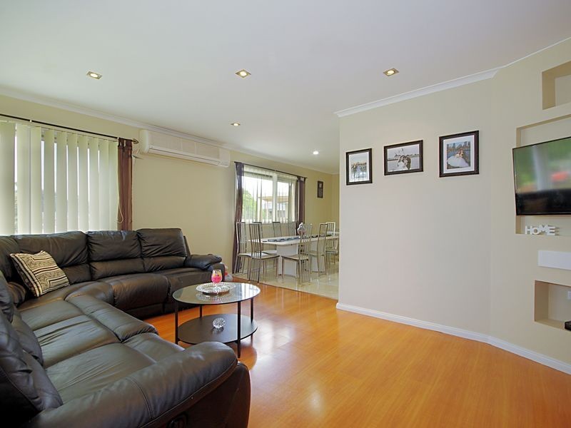 1 Jacaranda Avenue, Bradbury NSW 2560