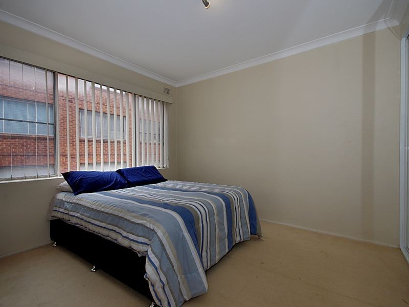 8/4 Howard Street, Canterbury NSW 2193