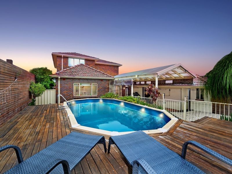 36 Earlwood Crescent, Bardwell Park NSW 2207