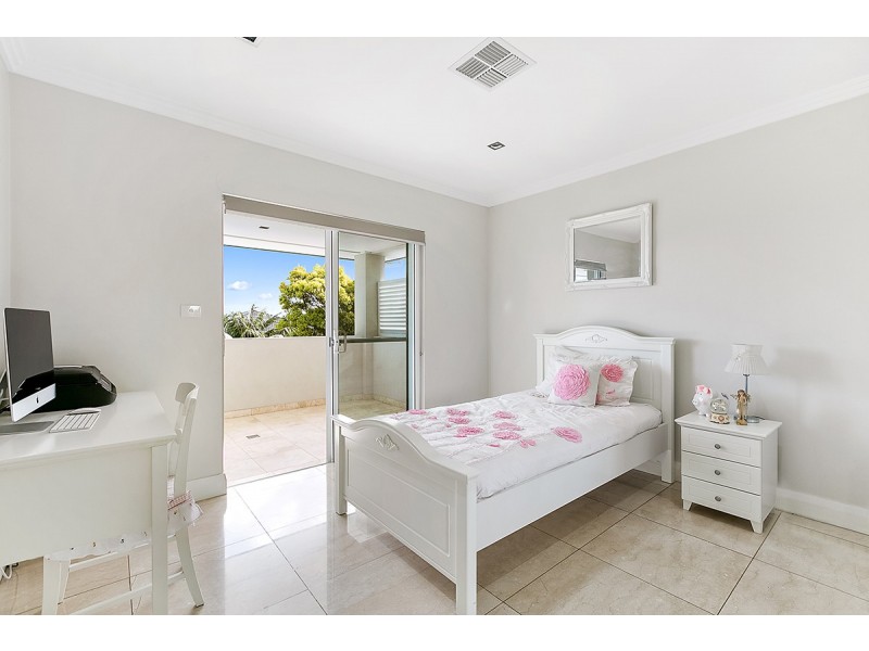 21 Springfield Avenue, Roselands NSW 2196