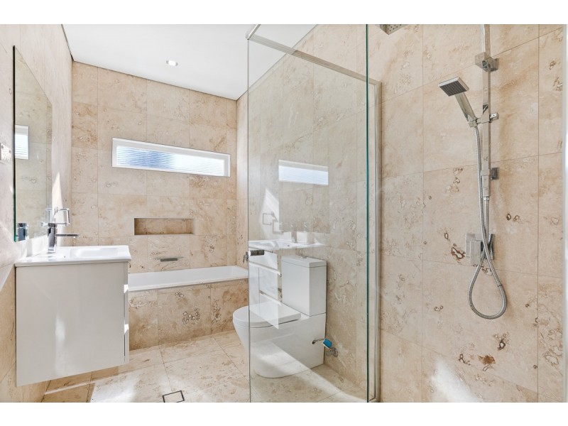 1 Bykool Ave, Kingsgrove NSW 2208