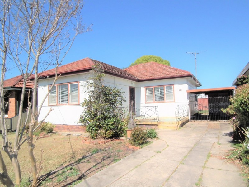 11 SHANNON STREET, Greenacre NSW 2190