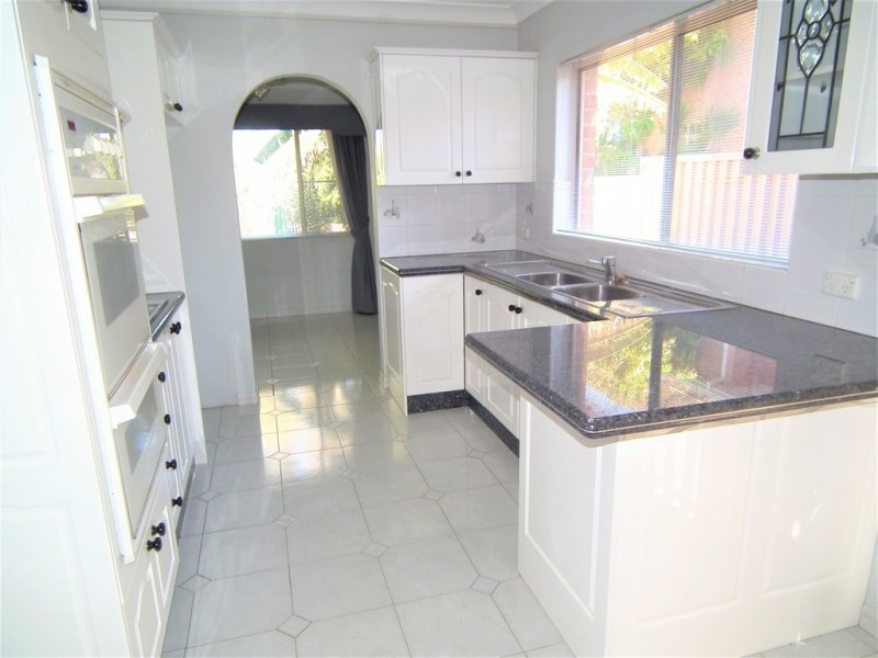 11 BASS ROAD, Earlwood NSW 2206